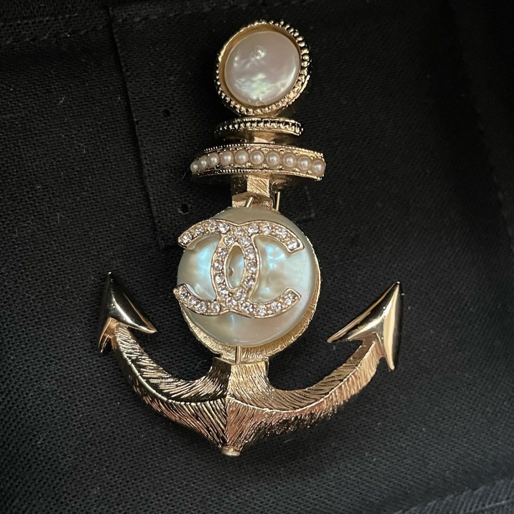 AUTHENTIC NIB CHANEL Gold Anchor Brooch with Mother of Pearl & White Crystals